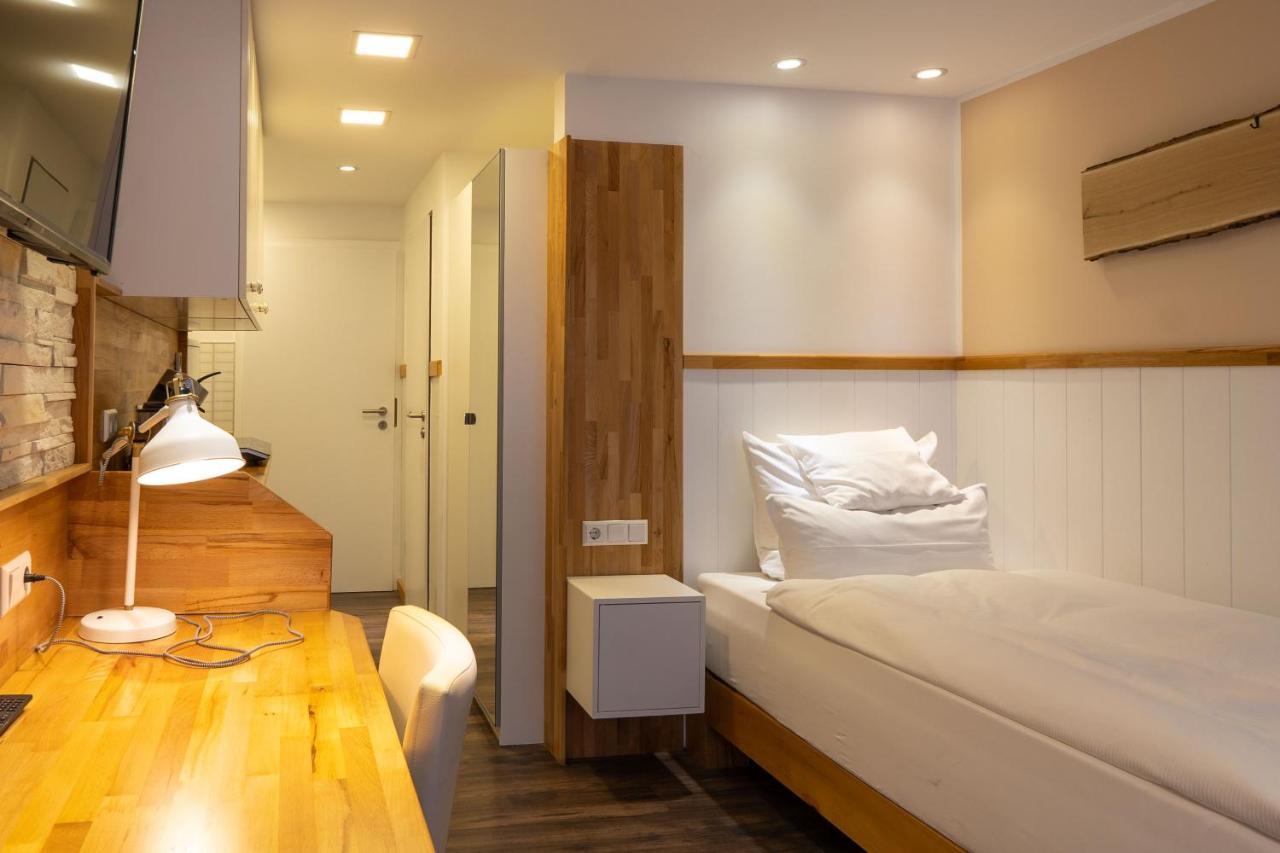 Hotel Post Mit Klimaanlage Neckarsulm Eksteriør billede